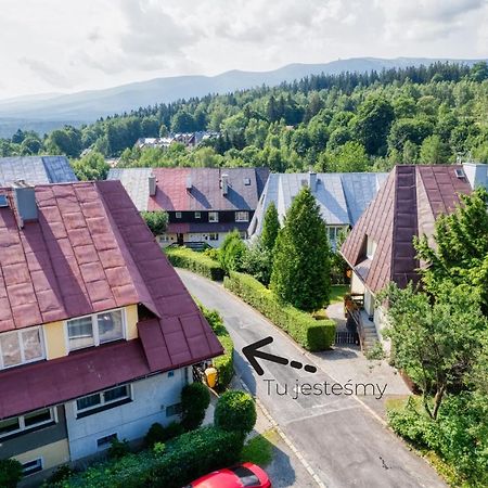 Apartament Arturro Z Ogrodkiem ชกลาร์สกา ปอเรมบา ภายนอก รูปภาพ
