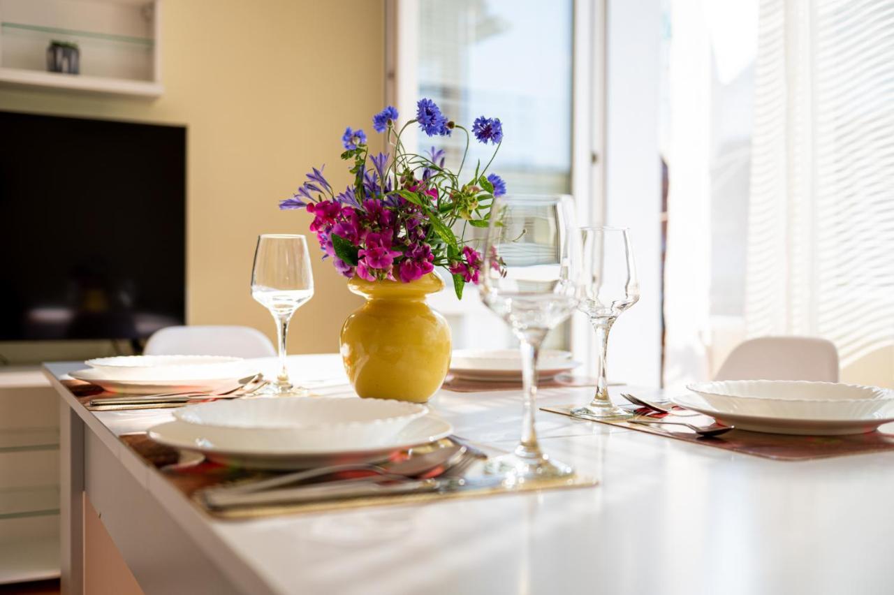 Apartament Arturro Z Ogrodkiem ชกลาร์สกา ปอเรมบา ภายนอก รูปภาพ