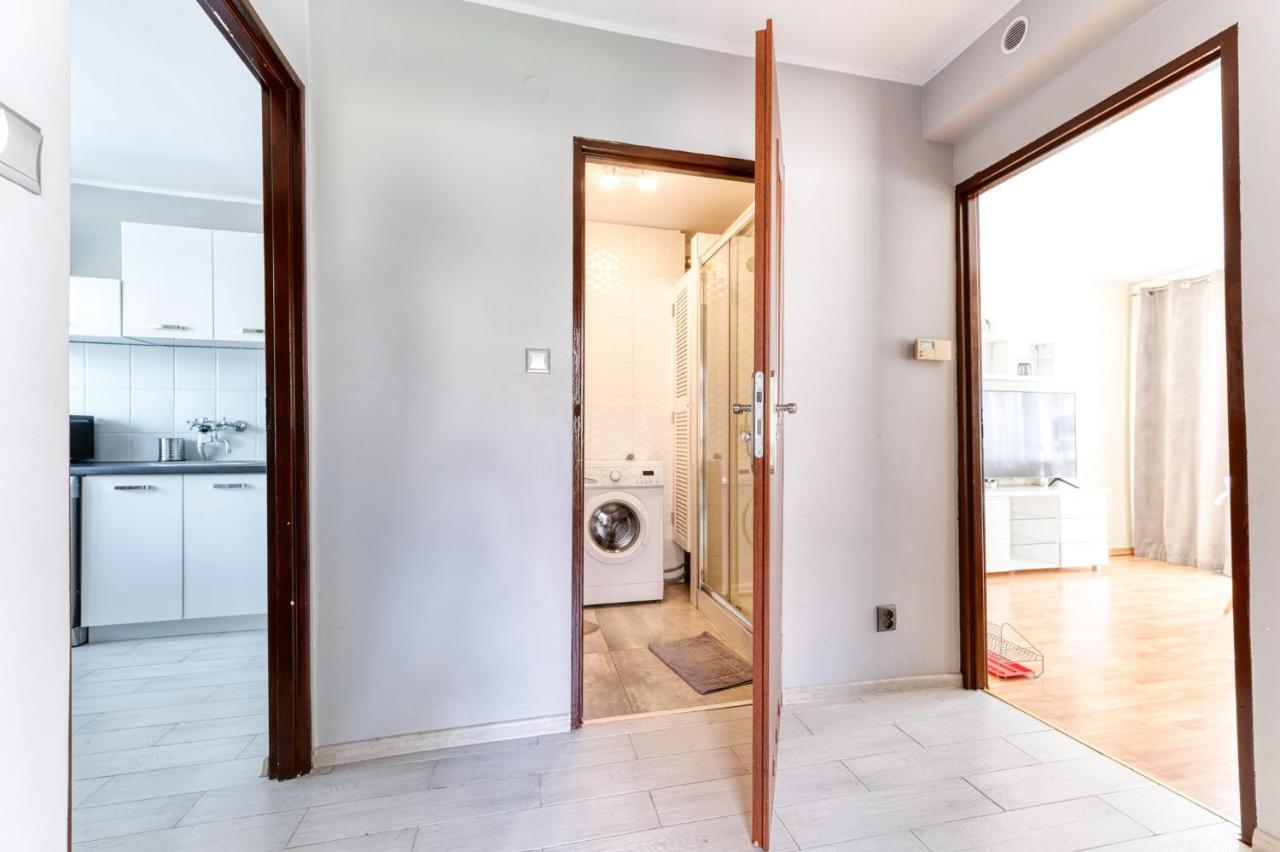 Apartament Arturro Z Ogrodkiem ชกลาร์สกา ปอเรมบา ภายนอก รูปภาพ